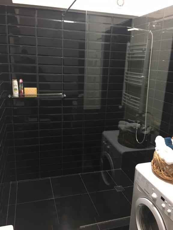 Solo Lucky Appartement Tbilisi Buitenkant foto